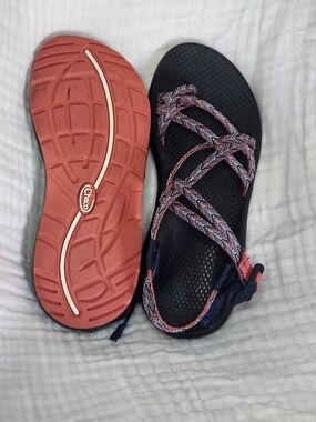 Chaco ZX/2 Classic Women's Size 8 Strappy Sandals in Navy, Coral, Light Blue